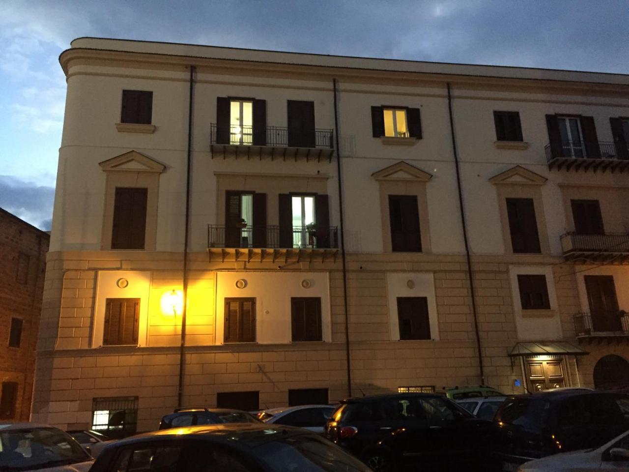 B&B Ohana Palermo Exterior photo